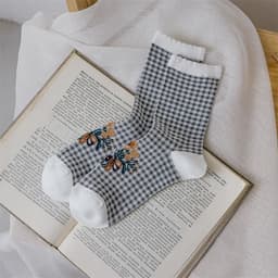 image-Women's Fashion Comfortable Casual Colorblock Socks