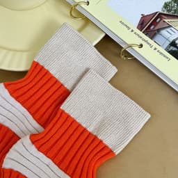 image-Retro Sweat-absorbent Breathable Combed Cotton Stockings