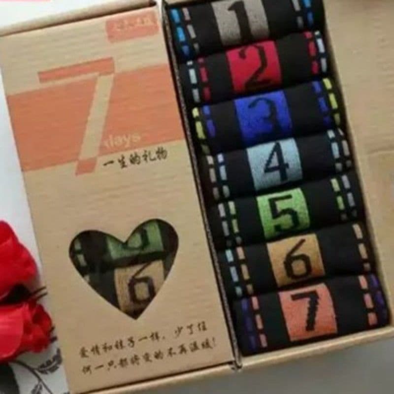 image-Creative Gift Box Socks Couple Socks For Men And Women 7 Days Gift Socks