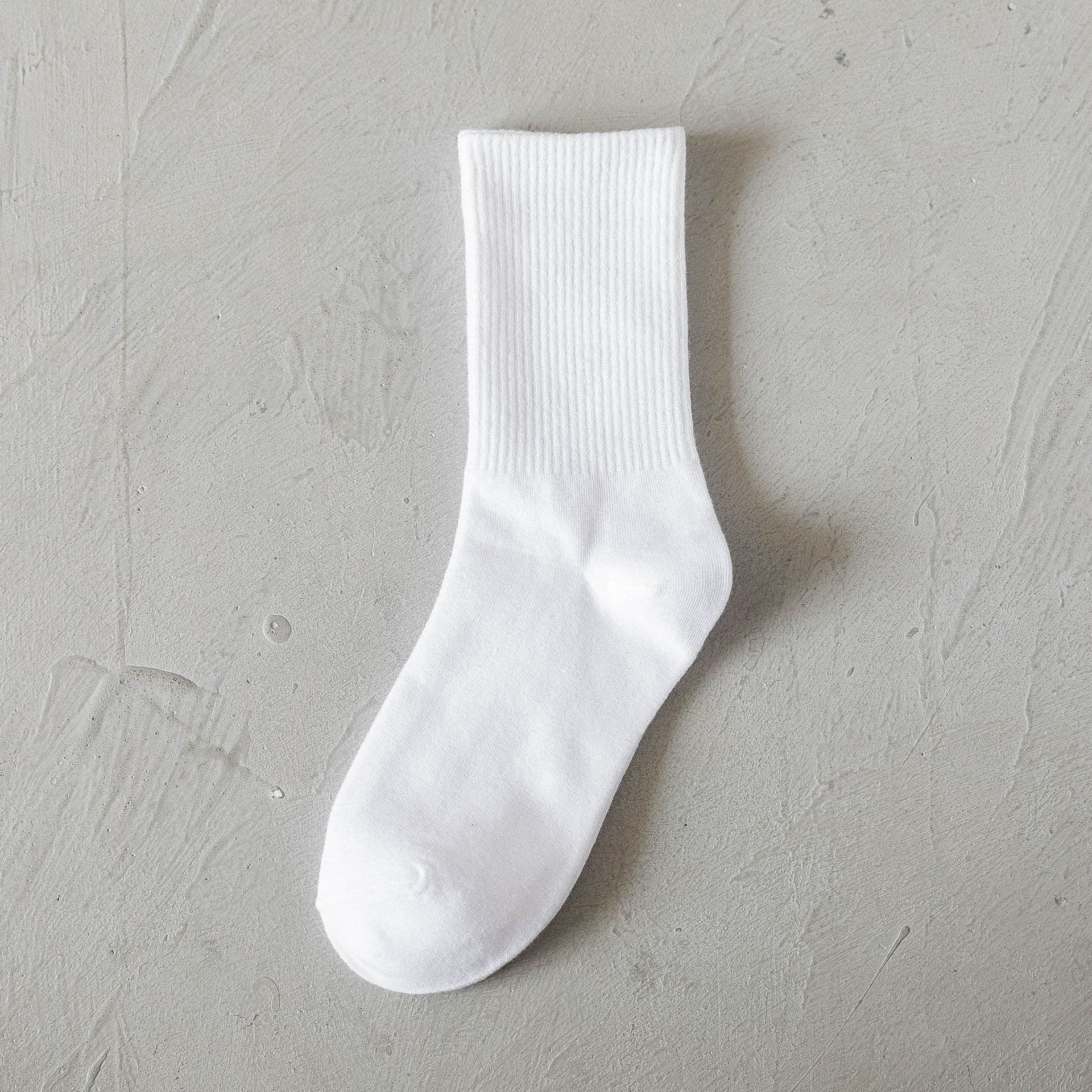 image-Black And White Socks Embroidered Planet Socks Men And Women Couple Athletic Socks Ins Hip Hop Cool Fashion Cotton Tube Socks
