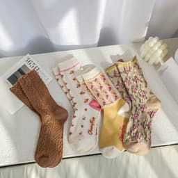 image-New Fashion Retro Art Flower Combed Cotton Sweet Women's Medium Hose