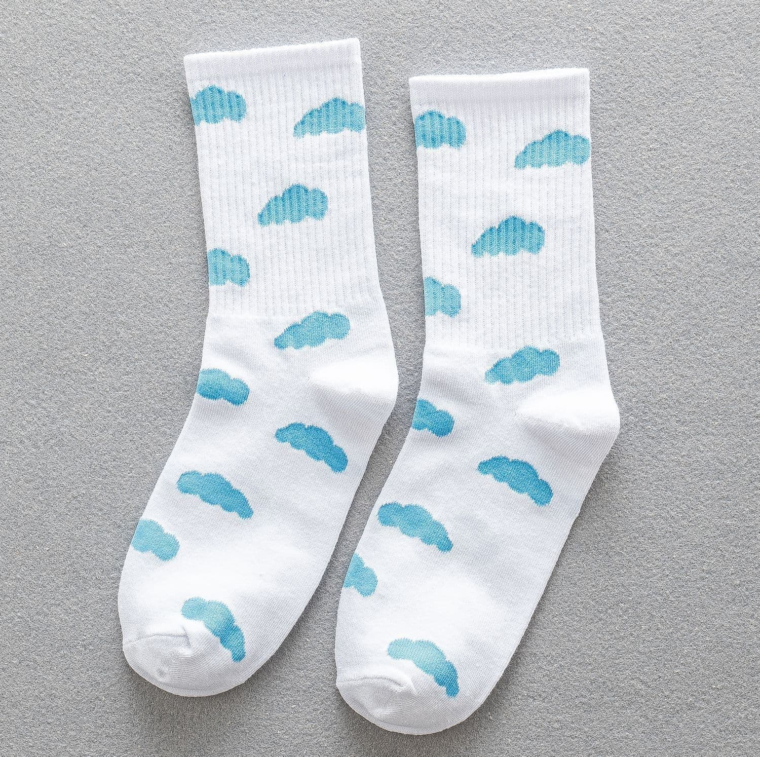 image-Blue Sky And White Clouds In The Tube Tide Sock Female