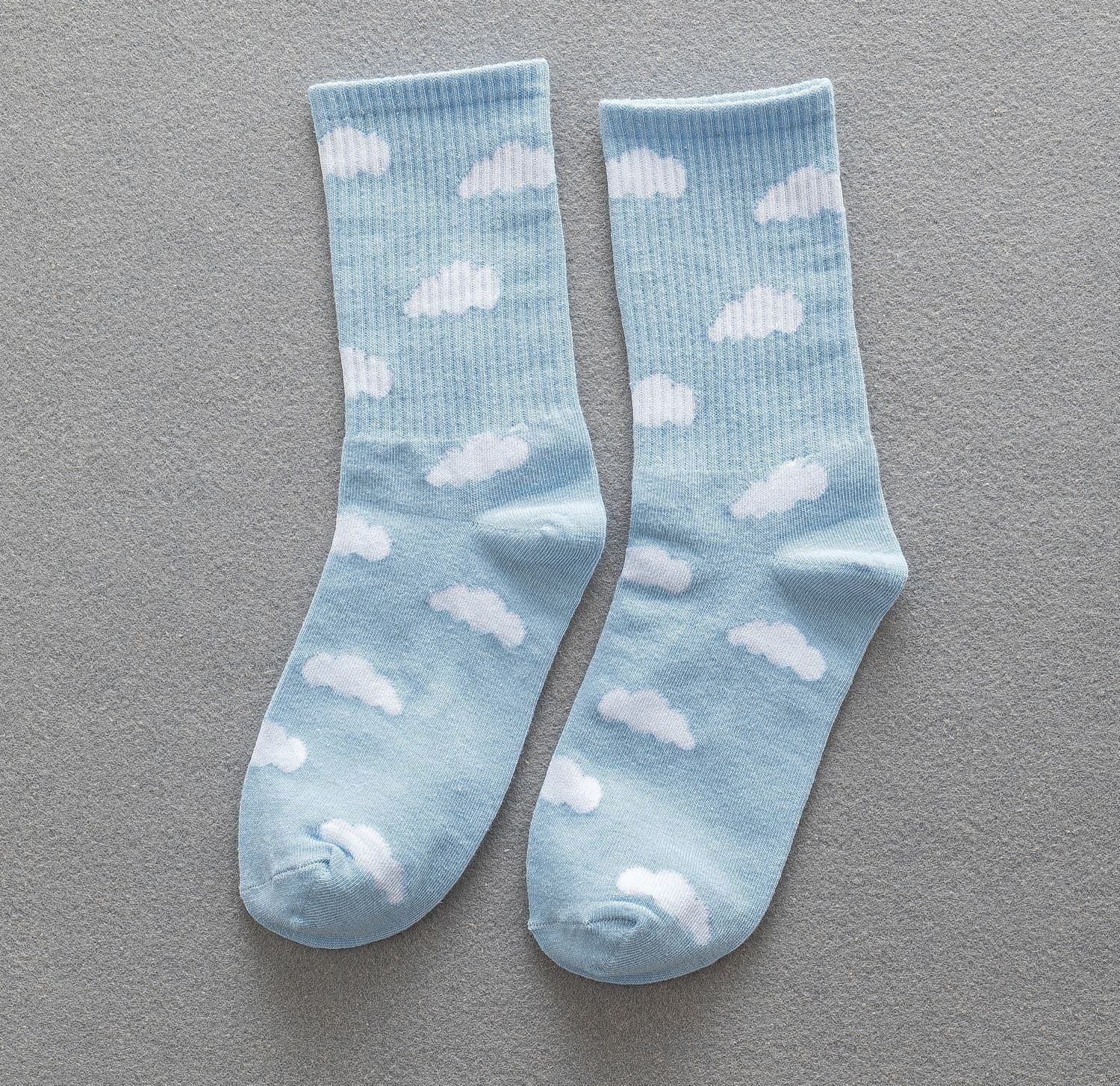 image-Blue Sky And White Clouds In The Tube Tide Sock Female