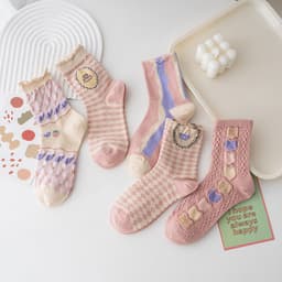 image-Lady's Flower Tube Socks Stereo Bunching Socks