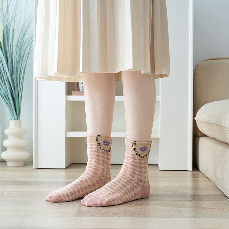 image-Lady's Flower Tube Socks Stereo Bunching Socks