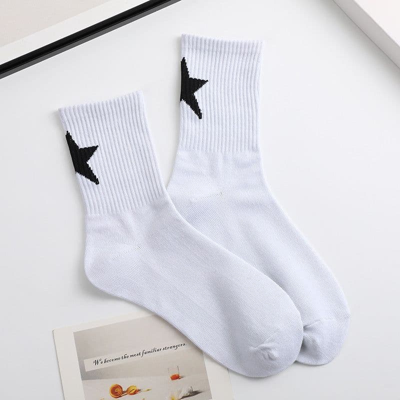image-Black And White Five-pointed Star Tube Socks Breathable Sports Socks