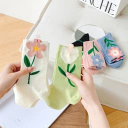 image-Three-dimensional Tulip Cotton Socks Tube Socks College Style