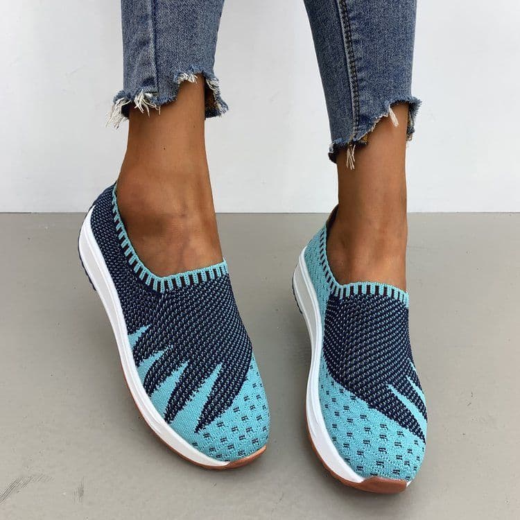 image-Flyknit Breathable Shoes Wedge Sneakers
