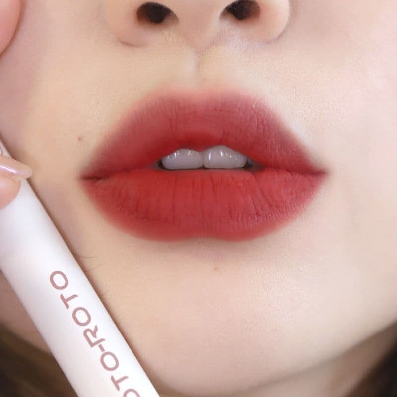 image-Lip Lacquer ROTO Matte Air Bear Lip Mud Lip Gloss Lipstick Makeup Female No Stain On Cup