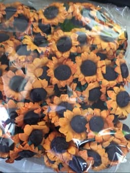 image-SUNFLOWER Diy Garland Accessories Wedding Candies Box Accessories Small Sunflower Bouquet