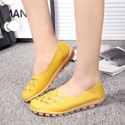 image-Women's Casual Hollow Flat Non-Slip Nurse Shoes