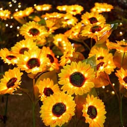 image-Outdoor Garden Decoration Solar Sunflower Lawn Lamp