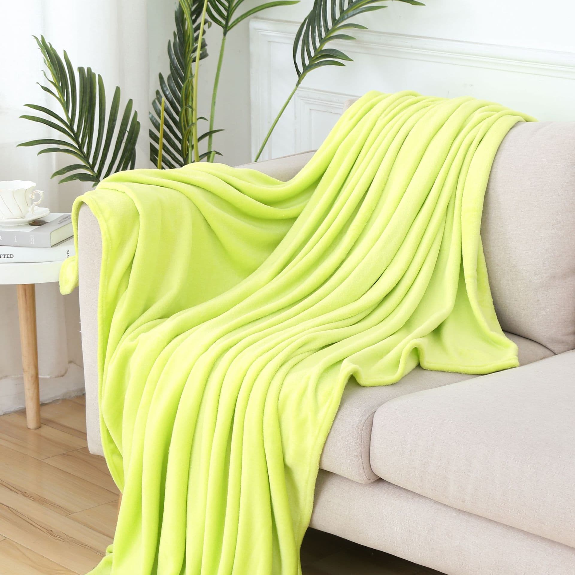 image-Solid Color Blanket Flannel Blanket