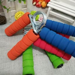 image-Exercise Hand Strength Spring Grip Fitness Equipment Finger Rehabilitation Training Equipment Female Fitness Supplies Yoga Exercise Equipment