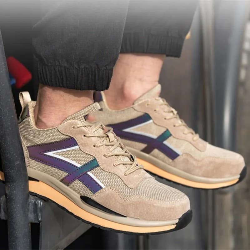 image-Safety Anti-smashing And Anti-penetration Steel Toe Cap Safety Shoes