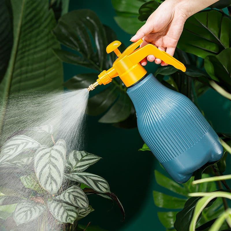 image-Nordic Color Collision Watering Plastic Watering Can Home Gardening