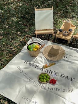 image-Outdoor Moisture Proof Pad Camping Foldable And Portable Picnic Beach Mat