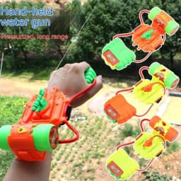 image-Children's Beach Toys With Wrist Jet Water Gun