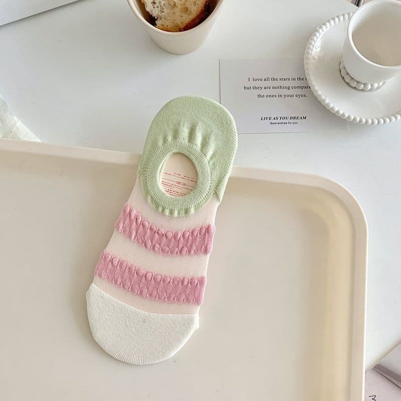 image-Women's Fashionable Wave Kanekalon Breathable Non-slip Low Cut Sock