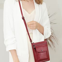 image-Large Capacity First Layer Cowhide Casual Women