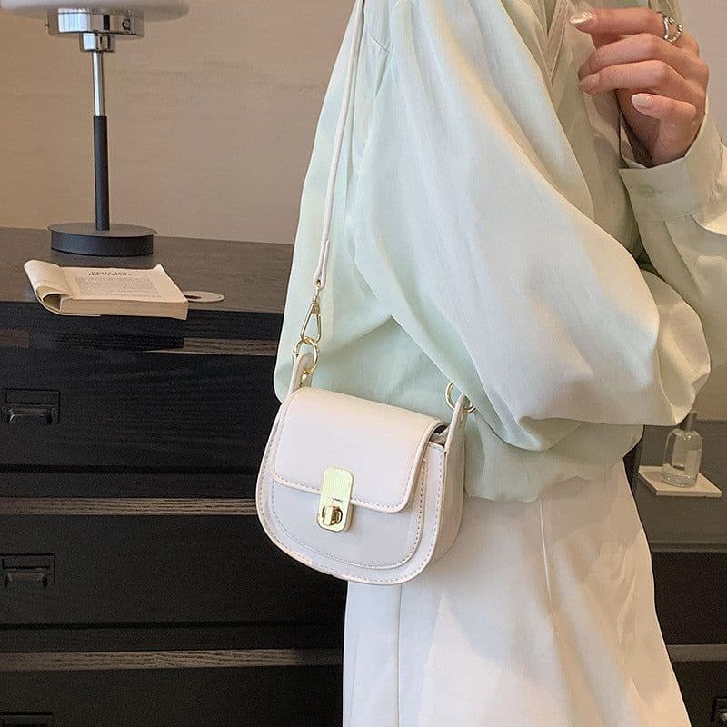 image-Women's Fashion All-match Crossbody Saddle Bag