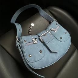 image-Niche American Retro Hot Girl Y2g Punk Studded Shoulder Bag