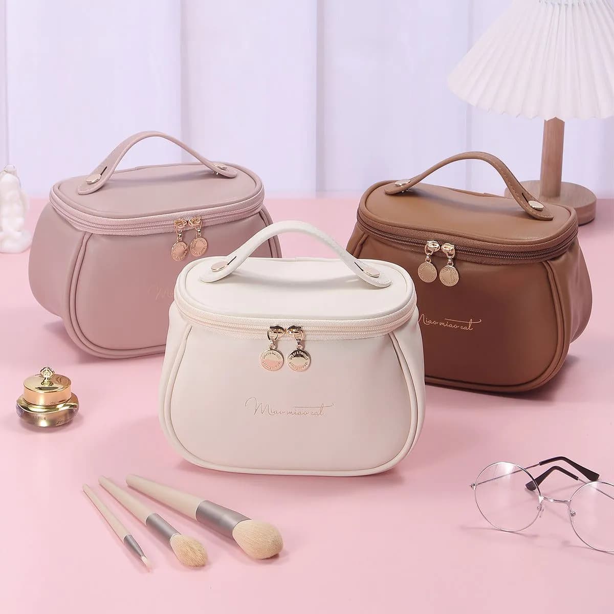 image-Makeup Large Capacity Portable Travel Toiletry Bag