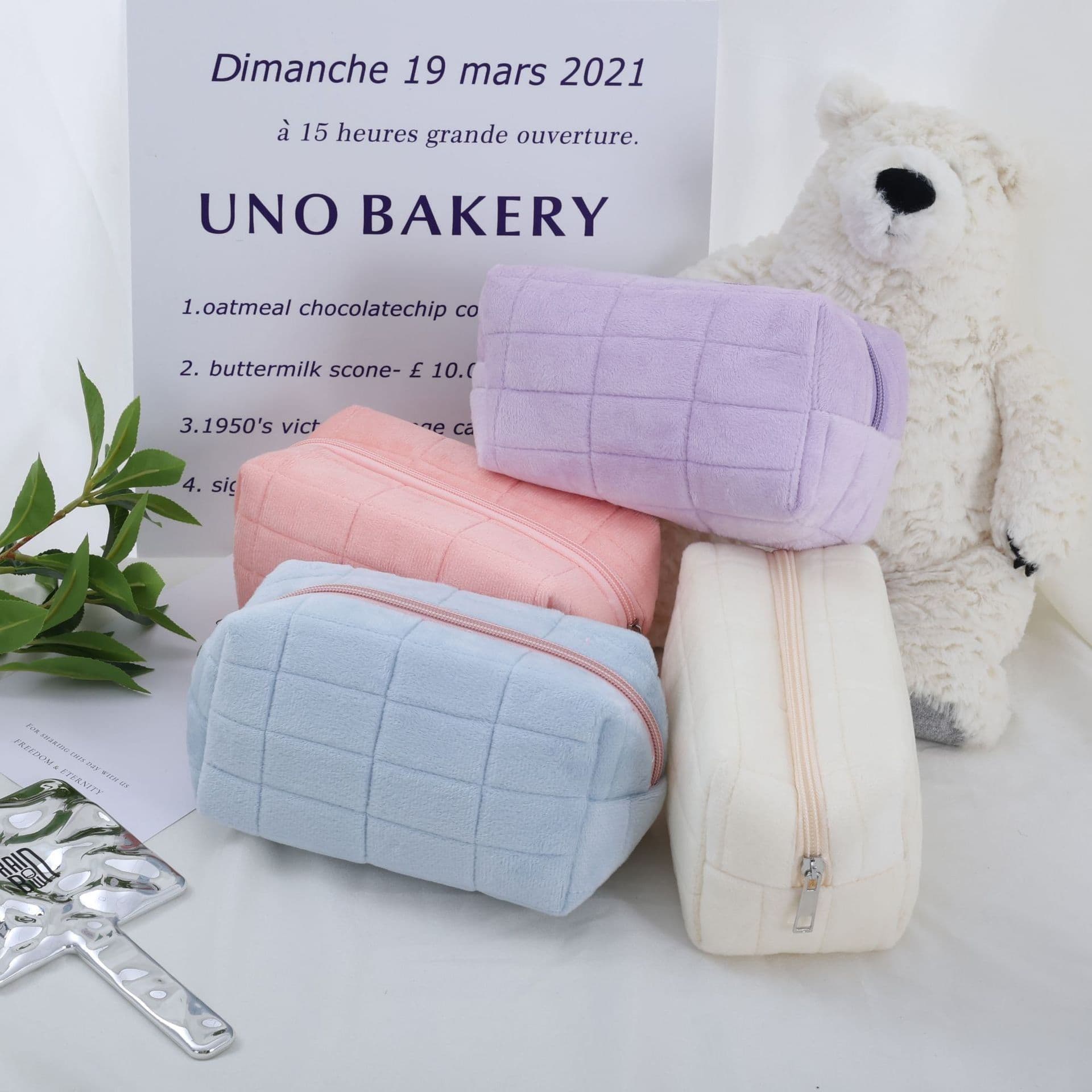 image-Japanese Good-looking Pillow Cosmetic Bag Large Capacity Storage Stationery Box