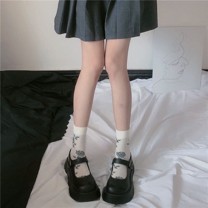 image-Retro Rose Calf Cute Stockings Summer Thin Stockings