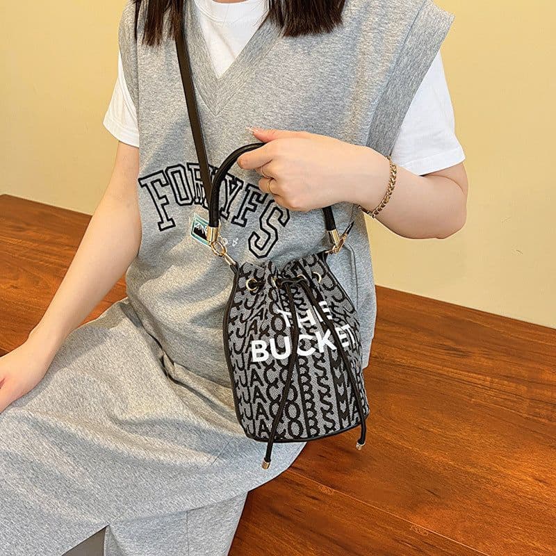 image-Fashion Alphabet Bucket Bag Retro Portable Messenger Bag
