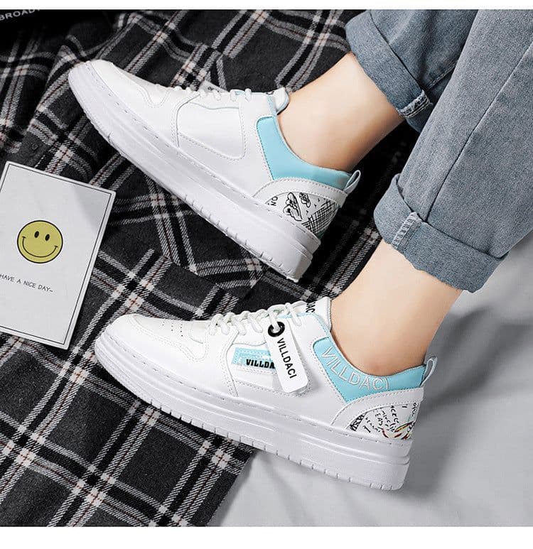 image-Versatile Outdoor Men's Fashion Casual Sneakers