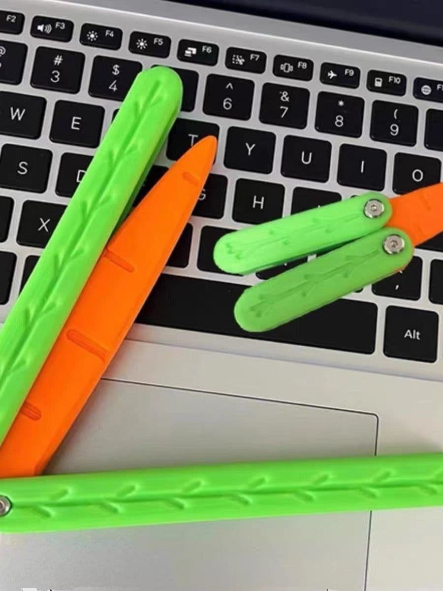image-3D Carrot Butterfly Knife Baby Decompression Toy Small Radish Knife Flail Knife Training Butterfly Knife Flat Replacement
