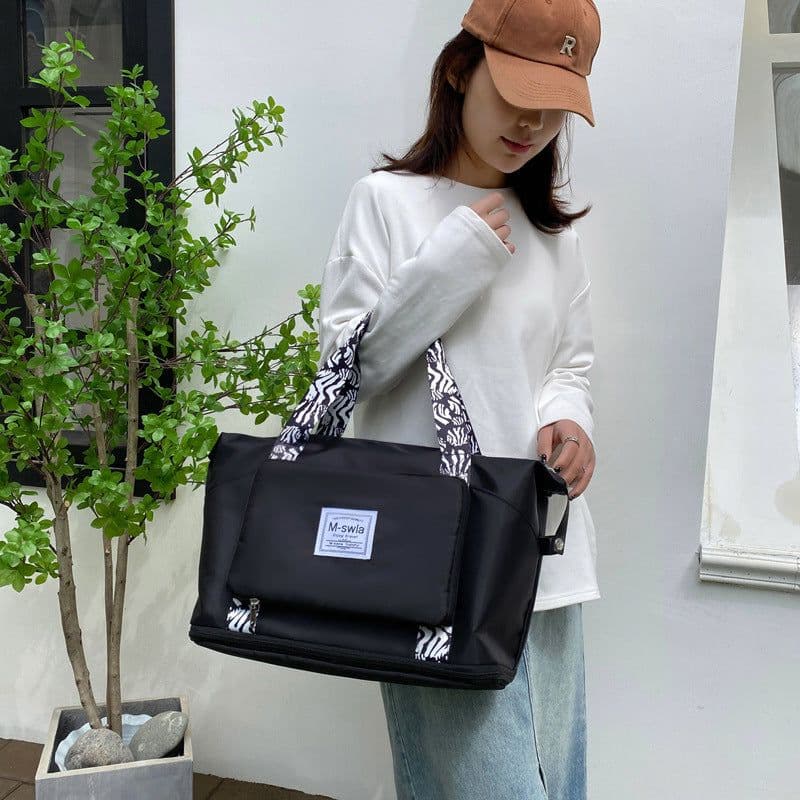 image-Large Capacity Folding Travel Bag