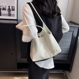 image-Shoulder Niche Women New Fashion Commuter Western Style Hand Carrying