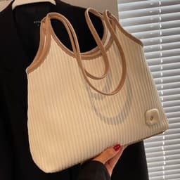 image-Shoulder Niche Women New Fashion Commuter Western Style Hand Carrying