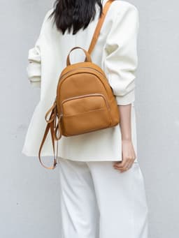 image-Women's All-match Simple Commute Travel Leather Backpack