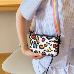 image-Fashion Trendy One-shoulder Bag Personality