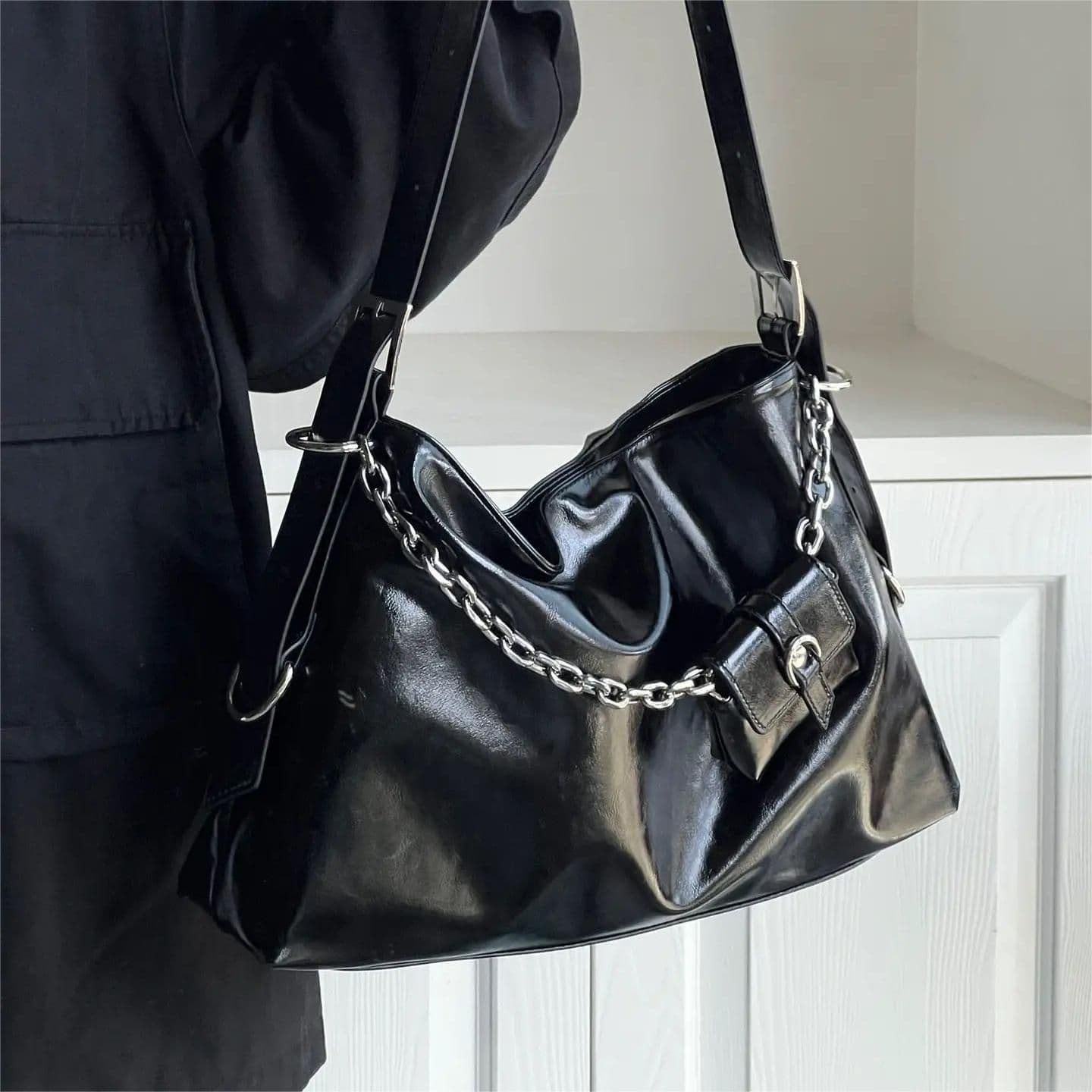 image-Women's Bag Large-capacity Crossbody Bag