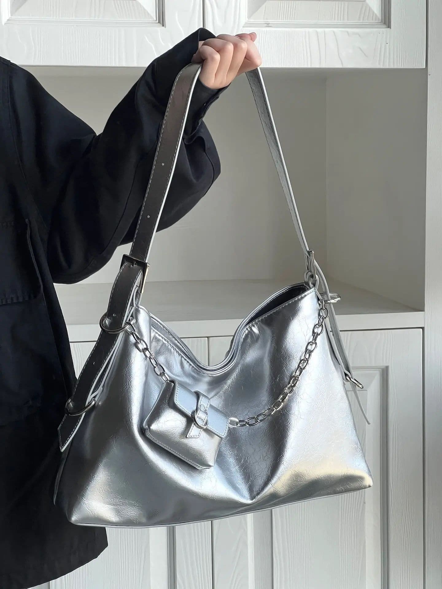 image-Women's Bag Large-capacity Crossbody Bag