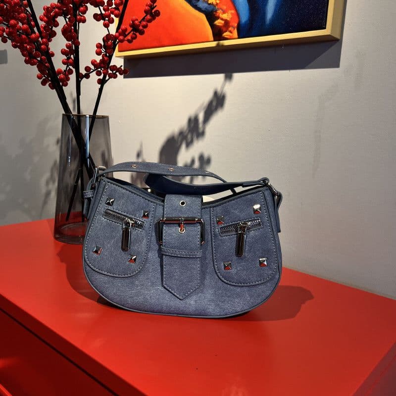 image-Women's Fashion Retro Rivet Shoulder Underarm Bag
