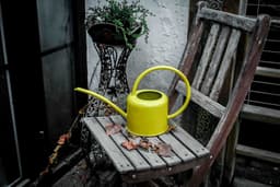 image-Watering Iron Sheet Watering Pot Gardening Garden Greening Vegetable Garden Large Capacity Kettle