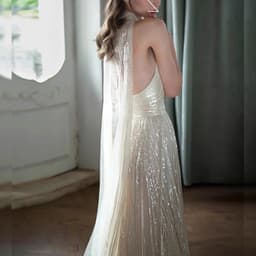 image-Champagne Color Host Starry Sky Toast Clothing Halter Model Catwalk Show