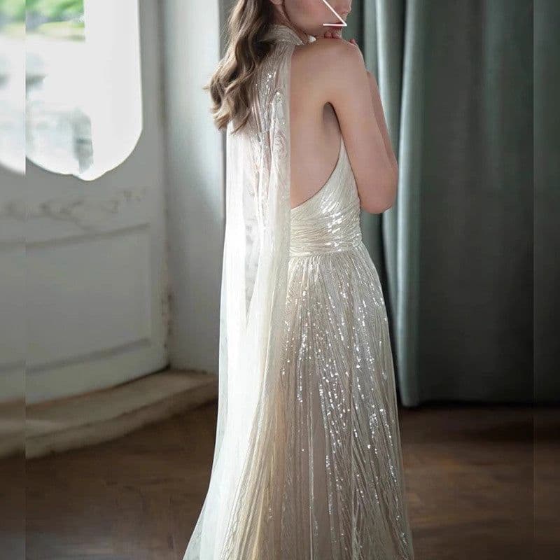 image-Champagne Color Host Starry Sky Toast Clothing Halter Model Catwalk Show
