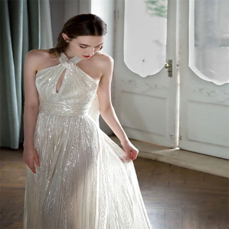 image-Champagne Color Host Starry Sky Toast Clothing Halter Model Catwalk Show