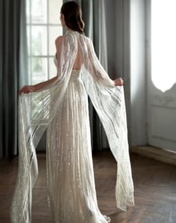 image-Champagne Color Host Starry Sky Toast Clothing Halter Model Catwalk Show