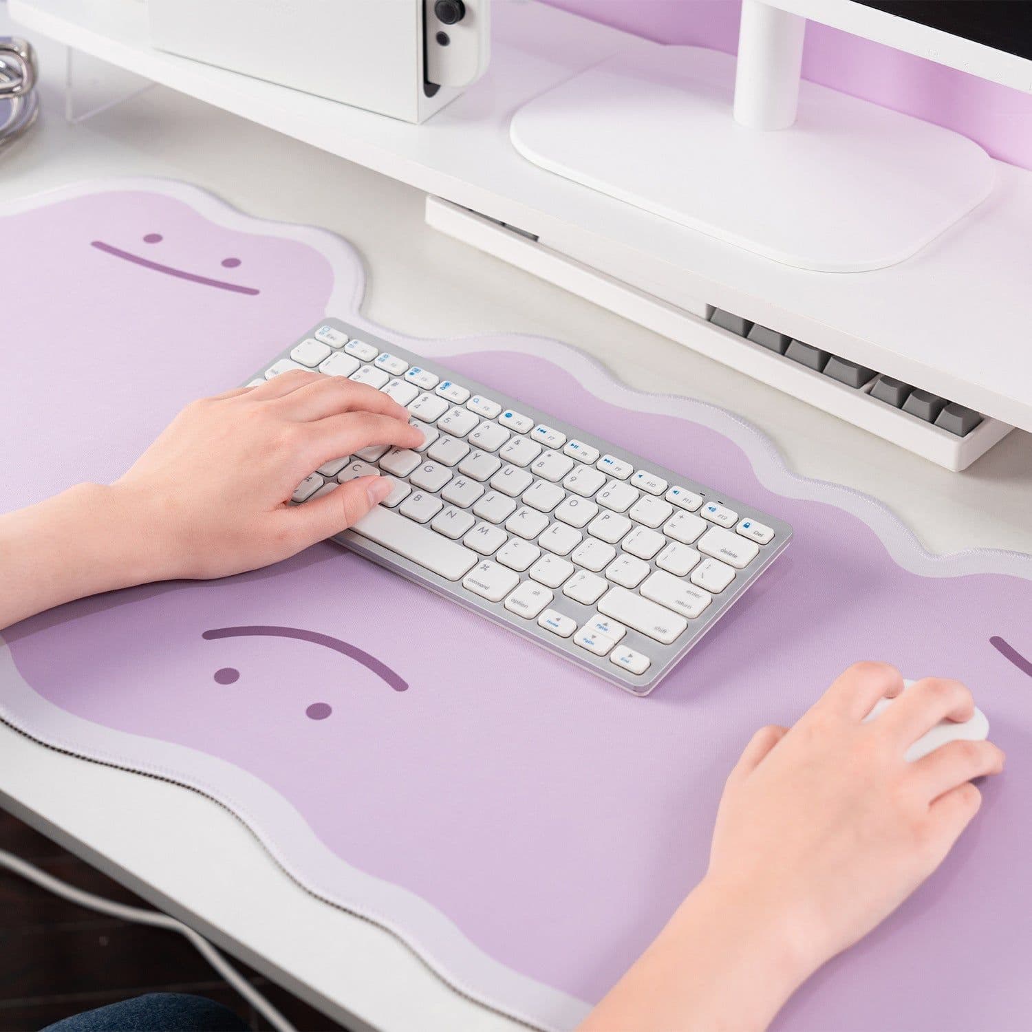 image-E-sports Mouse Pad Extra Large Thickened Lock Edge Desk Pad Office Computer Pad Keyboard Support Wrist