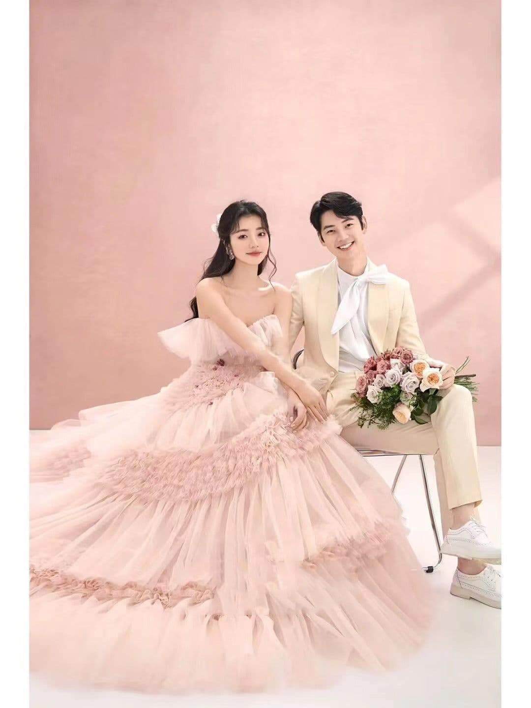 image-Street Photography Pettiskirt Colored Mesh Temperament Banquet Light Wedding Dress
