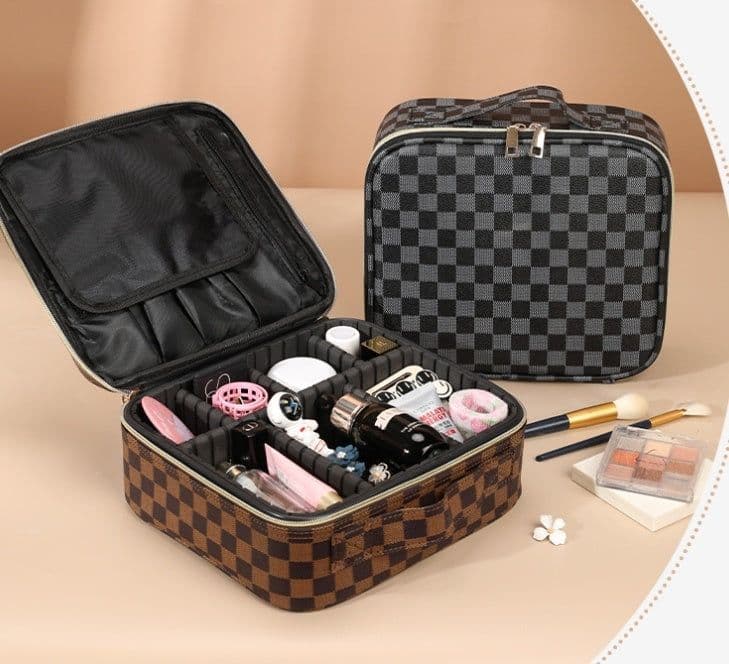 image-New Cosmetic Case Portable Travel Cosmetics Storage Box Manicure Box Cosmetic Case Large Capacity Beauty Toolbox