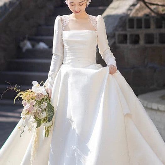 image-New Autumn And Winter Long Sleeve Advanced Texture Satin Simple Dress