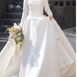 image-New Autumn And Winter Long Sleeve Advanced Texture Satin Simple Dress